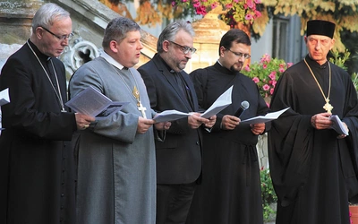 Czy katolik, który odrzuca ekumenizm, może żyć w zgodzie z nauczaniem Kościoła?