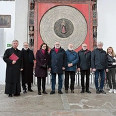 Średniowieczny mechanizm został wprawiony w ruch dzięki pracy wielu osób, zaangażowanych w odbudowę od ponad 40 lat. 