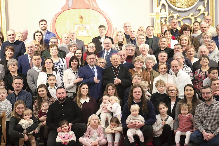 Z oazowiczami był bp Henryk Tomasik.