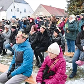 Każdy z uczestników otrzymał koronę.