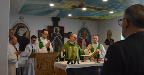 Abp Przybylski do osadzonych: Jezus nie przychodzi, żeby kogoś potępiać, ale żeby dać siłę zacząć od nowa