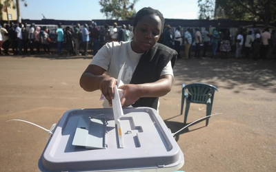 Uganda: Trwają pełne napięcia wybory prezydenckie