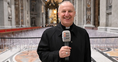 Bp Solarczyk: Papież jest bramą łaski dla całego Kościoła