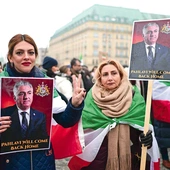 Irański reżim znalazł się w głębokim kryzysie. Czy możliwy jest powrót szacha?