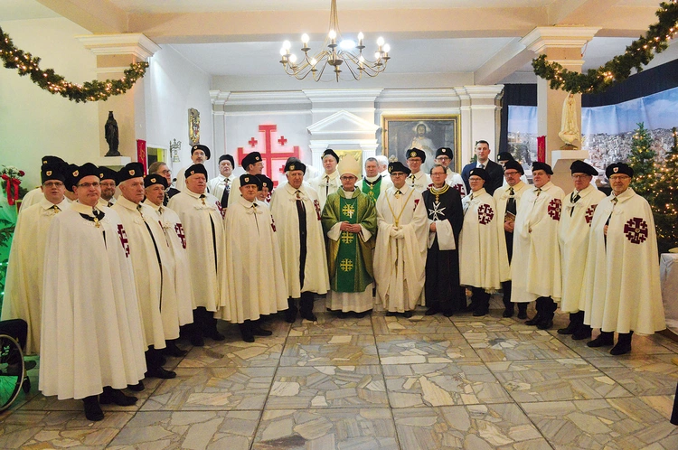 …i kawalerów z metropolitą katowickim. 