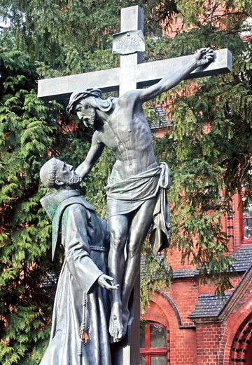 A może w twojej okolicy znajduje się jakaś kapliczka lub figura Biedaczyny z Asyżu? To też dobre miejsce na modlitwę!