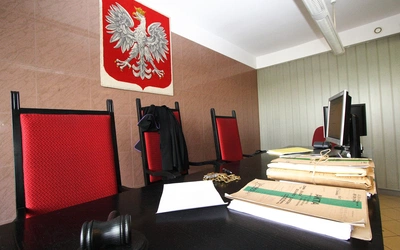 Rozpoczął się proces ks. Olszewskiego i b. urzędniczek MS ws. Fundacji Profeto i dotacji z Funduszu Sprawiedliwości