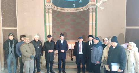 Biskup, rabin i pastor