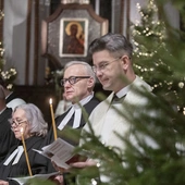 Słuchając Ducha Świętego...