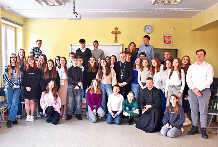 Żukowska grupa liczyła około 40 osób z różnych parafii naszej archidiecezji. 