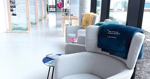 Warto na zwiedzanie zaplanować więcej czasu, po to, żeby móc go poświęcić na lekturę przygotowaną przez organizatorów. 