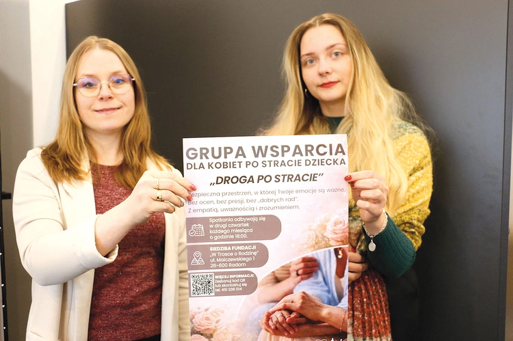 Wiktoria Urbańczyk (z prawej) i Kamila Rzepka, diecezjalny doradca życia rodzinnego, zachęcają  do uczestnictwa w spotkaniach.