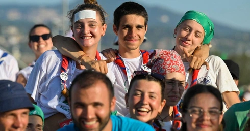 USA: ponad 100 studentów jednego uniwersytetu przygotowuje się do chrztu