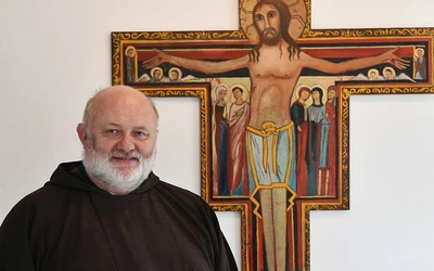 Bardzo lubię poznawać ludzi, jestem ciekawy człowieka