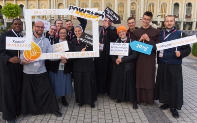 Kim są osoby konsekrowane w Polsce? Najnowsze dane pokazują skalę i różnorodność powołań