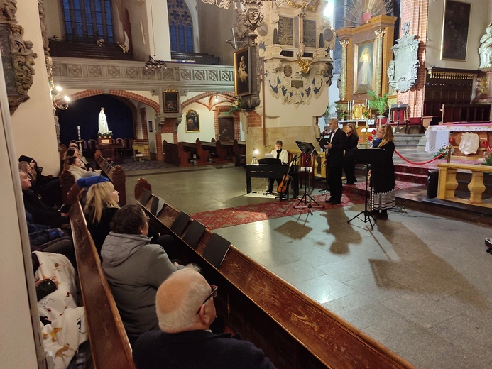 Kolędy z rodzinami zastępczymi