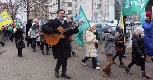 Marsz Radości z okazji wspomnienia św. Jana Bosko w Zespole Szkół Salezjańskich