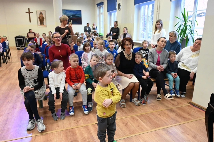 Wspólne kolędowanie przedszkolaków