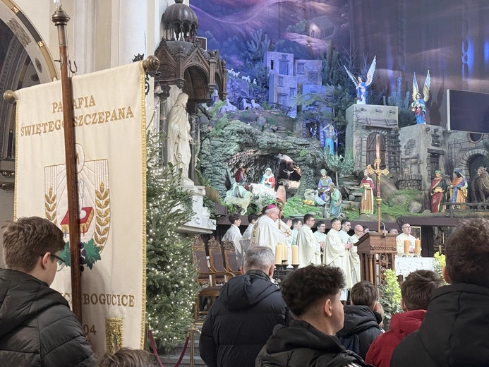 Adoracja żłóbka Liturgicznej Służby Ołtarza