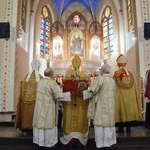 Inscenizacja sakry biskupiej ks. Teodora Kubiny