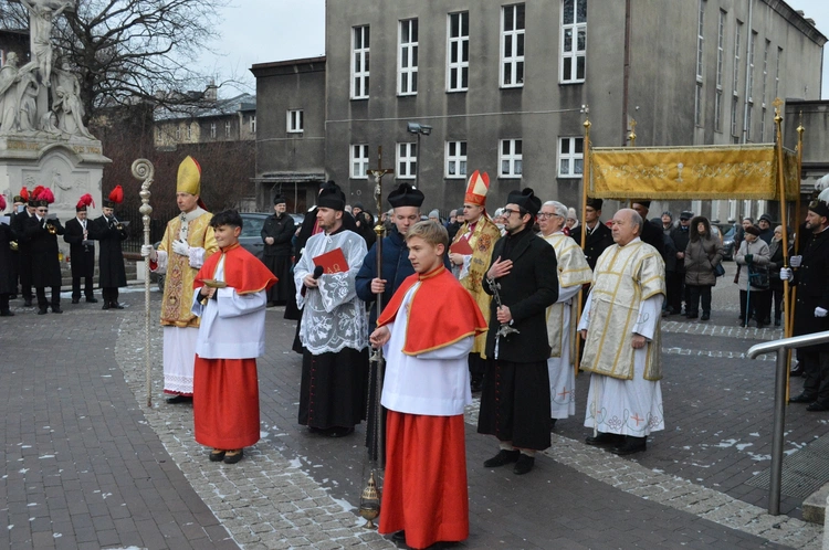 Inscenizacja sakry biskupiej ks. Teodora Kubiny