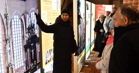 Niezwykła wystawa o sztuce i architekturze diecezji lubuskiej dotarła do Ośna Lubuskiego