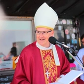 Z Litomierzyc, przez Śnieżkę, do Pragi