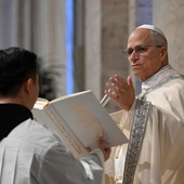 "Jesteście powołani, aby to czynić przede wszystkim przez ofiarę waszego życia, zakorzenieni w modlitwie i gotowi spalać się w miłości" 