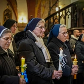 Bp Jeż do osób konsekrowanych: Świat czeka na Bożych ludzi - świadków Chrystusa
