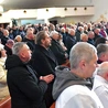 Do Kościoła pw. Ducha Świętego przyjechało kilkuset diecezjan.