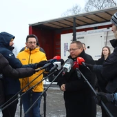 Blisko 3 miliony złotych od archidiecezji krakowskiej dla Ukrainy