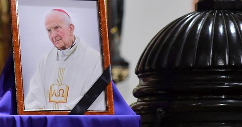 Msza żałobna w intencji bp. Juliana Wojtkowskiego