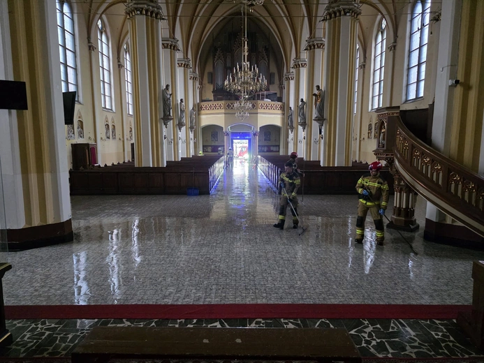Mysłowice. Zalany Kościół pw. Najświętszego Serca Pana Jezusa