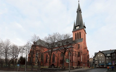 Jedną ze świątyń stacyjnych jest parafia  św. Marii Magdaleny w Chorzowie, skąd pochodził  bł. Jan Macha.