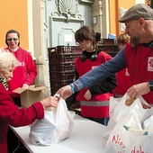 Pomoc najuboższym to piękna forma wielkopostnej jałmużny. 