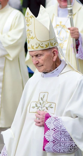 Biskup senior zmarł w 99. roku życia, 76. roku kapłaństwa  i 57. roku biskupstwa.