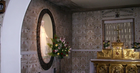 "W najgorszym momencie mojej niedoli wzywałam Maryję". 150-lecie objawień w Pellevoisin