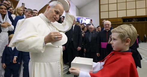 Ministranci z Wrocławia spotkali się z papieżem. Jeden z nich zdecydował się na śmiały gest wobec Leona XIV