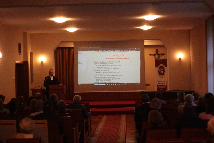 Formacja rad parafialnych