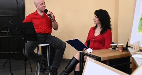 Walentynkowy koncert w kawiarence Anawim w Opolu