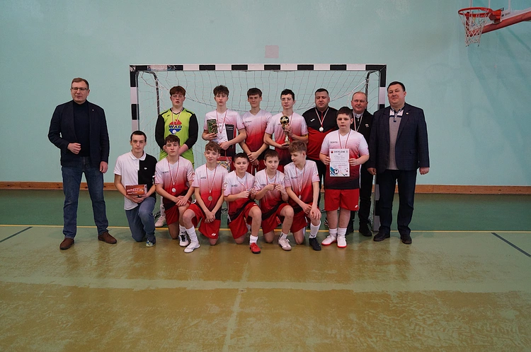 Rywalizacje w piłce nożnej halowej młodszych lektorów