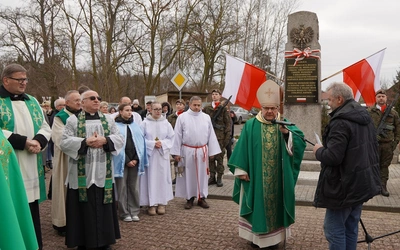 Ługi. 80. rocznica przybycia przesiedleńców z Kresów
