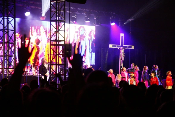 Mocne brzmienia i charyzmatyczni mówcy