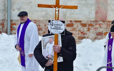 Msza św. pogrzebowa śp. ks. Tadeusza Lewdarowicza