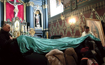 To czas na indywidualną rozmowę z Matką i oddanie Jej ważnych spraw.