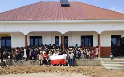 Dla ludzi o wielkich sercach nie ma rzeczy niemożliwych! Zbudowali dom w Ugandzie