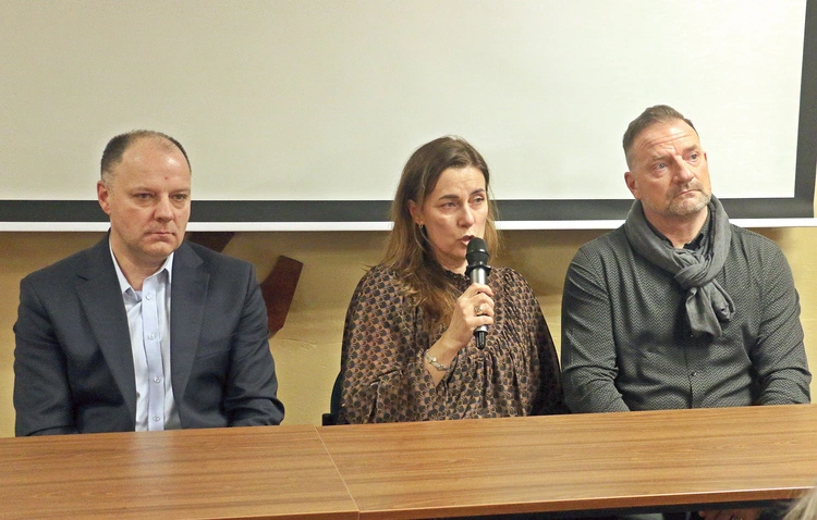 Bohaterowie filmu „Oraz że Cię nie opuszczę” w parafii św. Bonifacego.