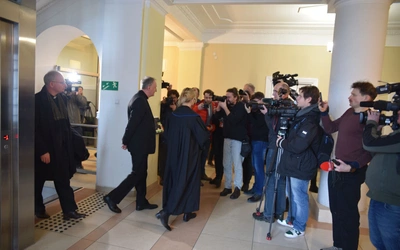 Bp Andrzej Jeż w sądzie