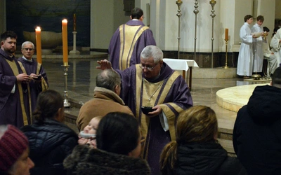 Bp Wodarczyk: Pycha niszczy Kościół, a pokora go buduje
