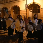 Liturgia stacyjna w Opolu. Procesja do katedry